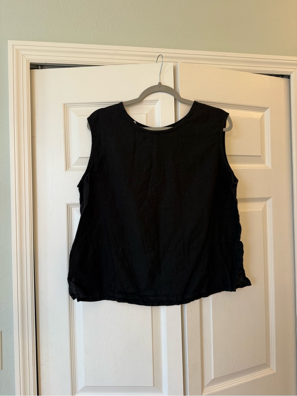 Bryn Walker black Bryn Walker Light Linen
Sleeveless tank - Picture 3 of 8